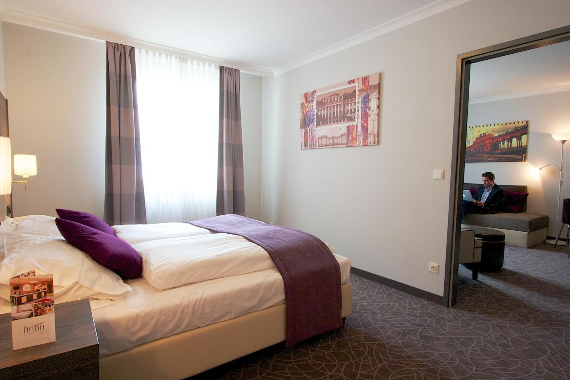 24Hours Apartment Hotel Виена Екстериор снимка